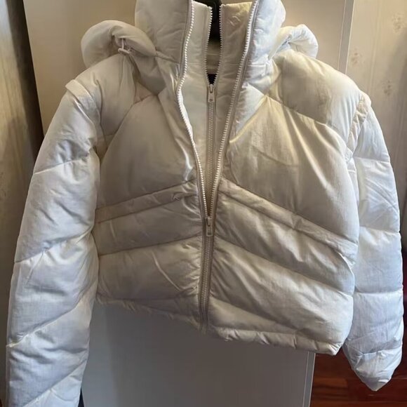 Alo Yoga Glacier Puffer Size s - Picture 4 of 4